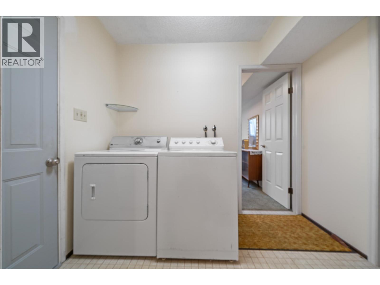 431 Glenbrook Drive, New Westminster, British Columbia  V3L 5J3 - Photo 31 - R3101466