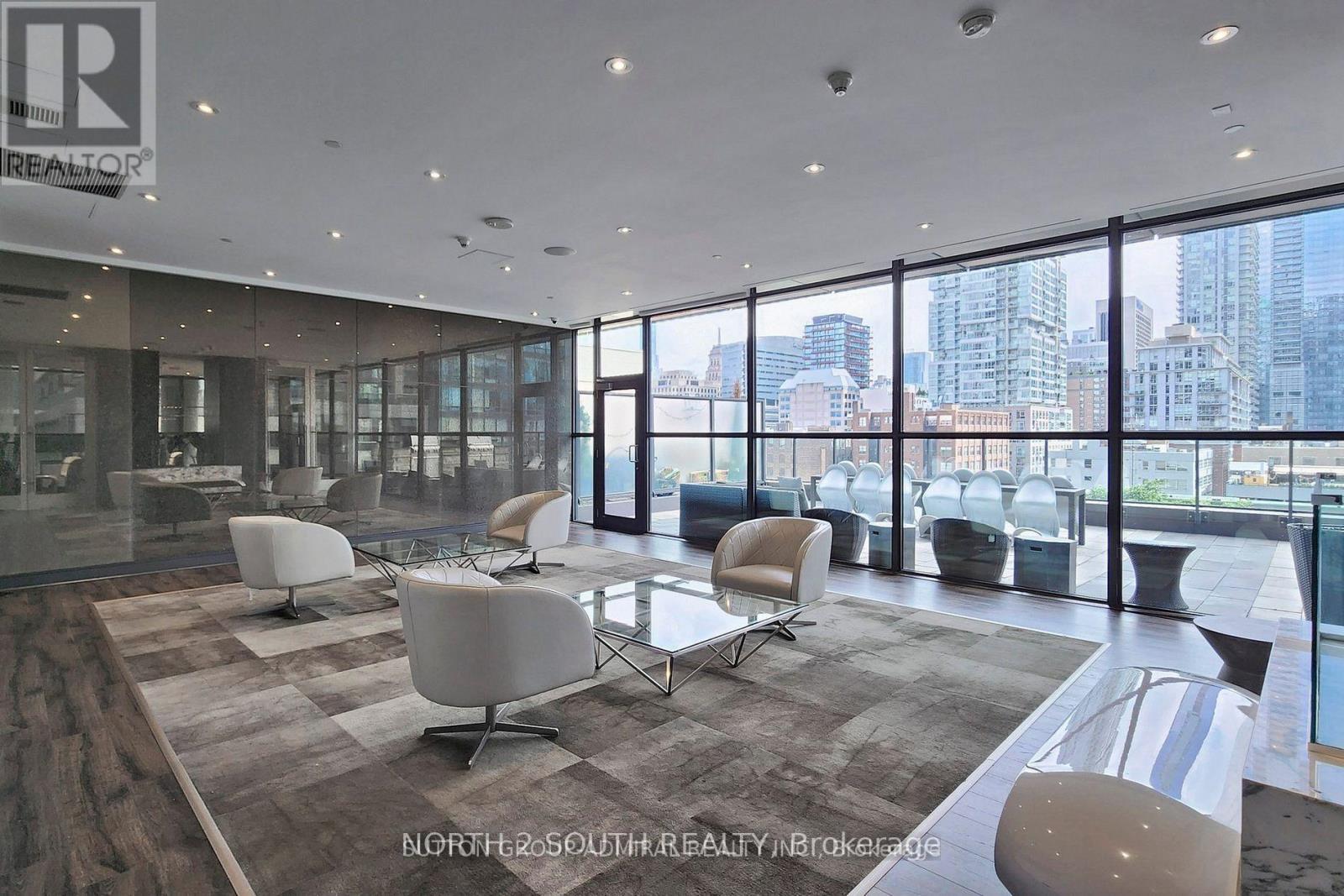 2703 - 290 Adelaide Street W, Toronto (Waterfront Communities), Ontario  M5V 0P3 - Photo 22 - C12903718