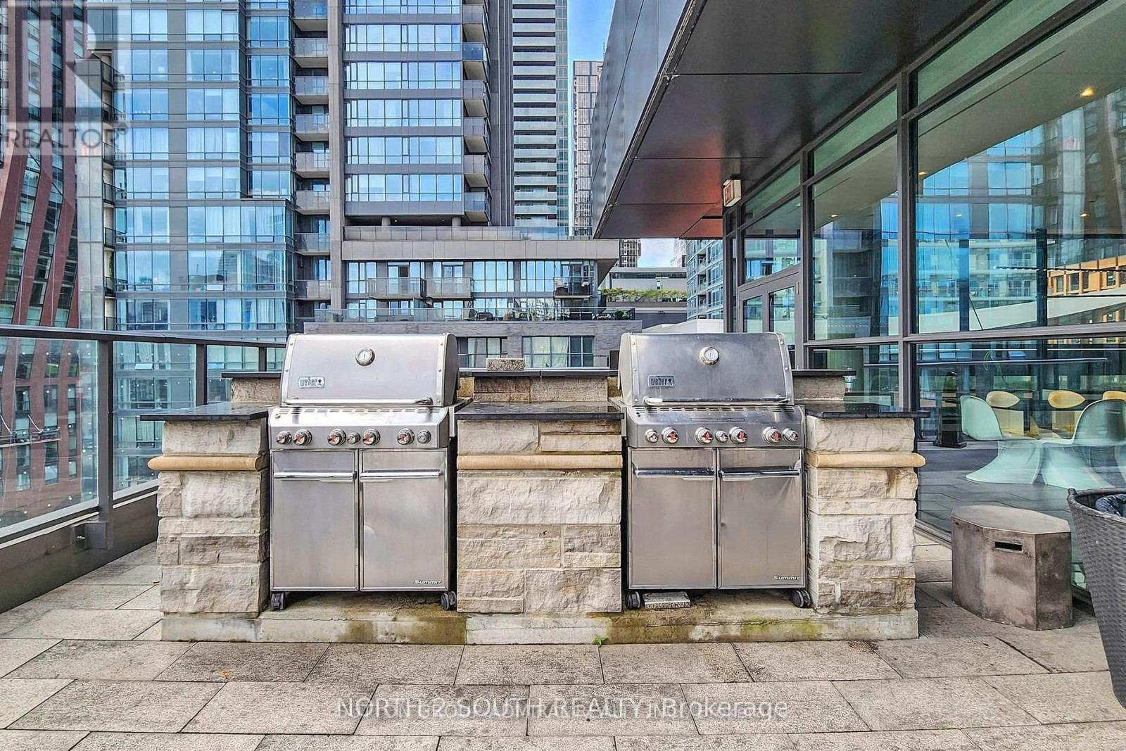 2703 - 290 Adelaide Street W, Toronto (Waterfront Communities), Ontario  M5V 0P3 - Photo 27 - C12903718