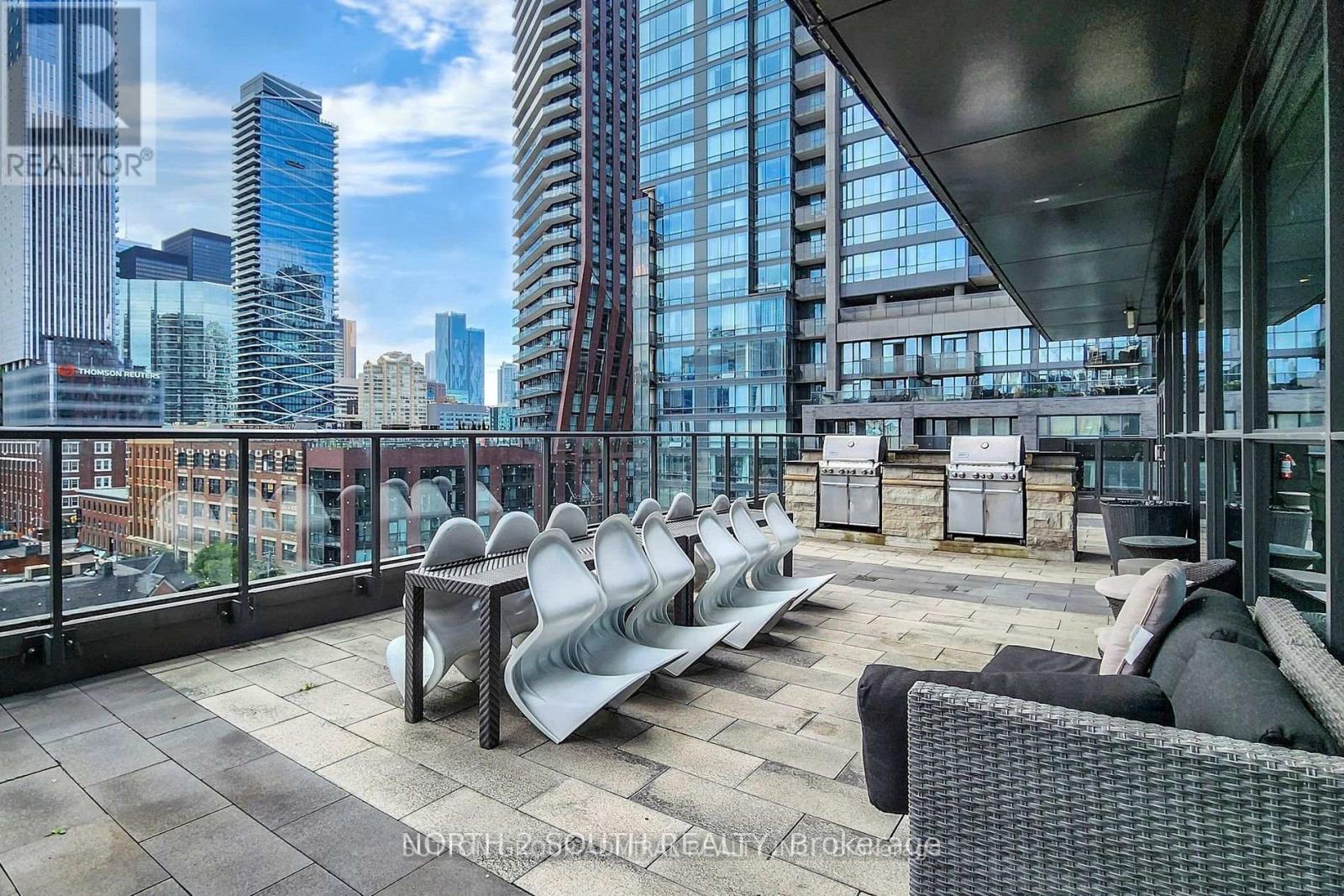 2703 - 290 Adelaide Street W, Toronto (Waterfront Communities), Ontario  M5V 0P3 - Photo 28 - C12903718