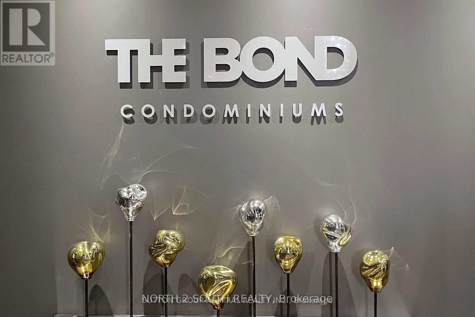 2703 - 290 Adelaide Street W, Toronto (Waterfront Communities), Ontario  M5V 0P3 - Photo 3 - C12903718