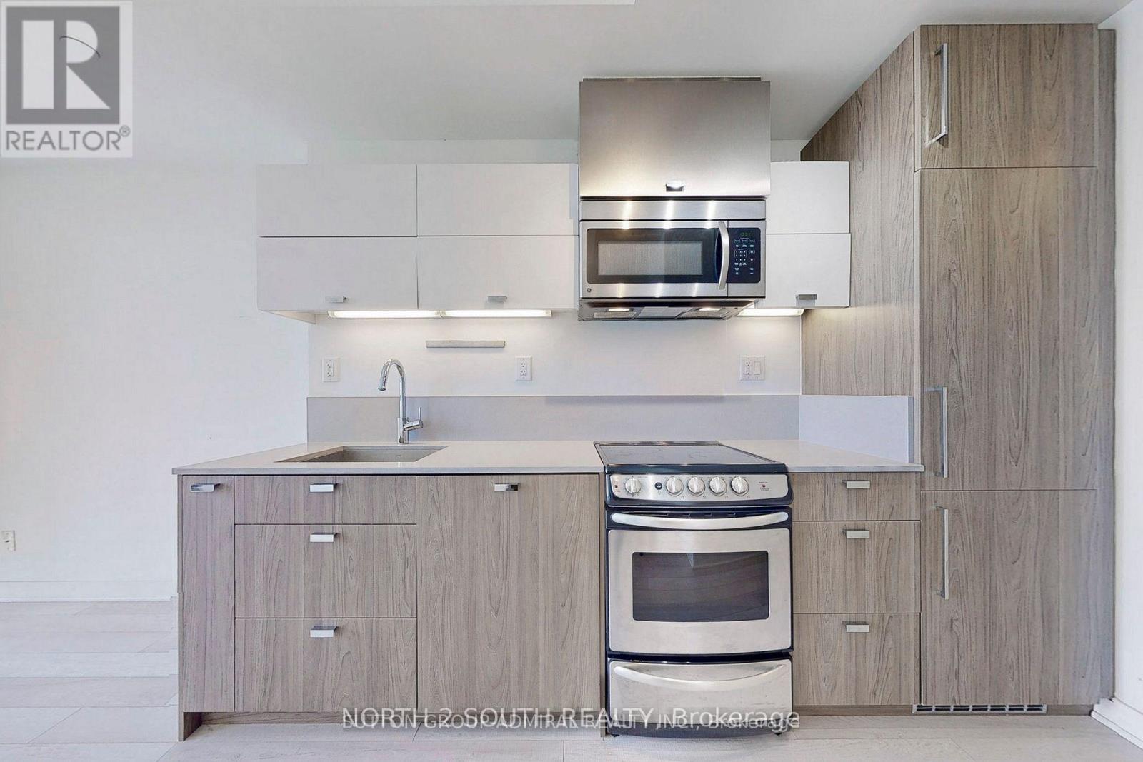 2703 - 290 Adelaide Street W, Toronto (Waterfront Communities), Ontario  M5V 0P3 - Photo 8 - C12903718