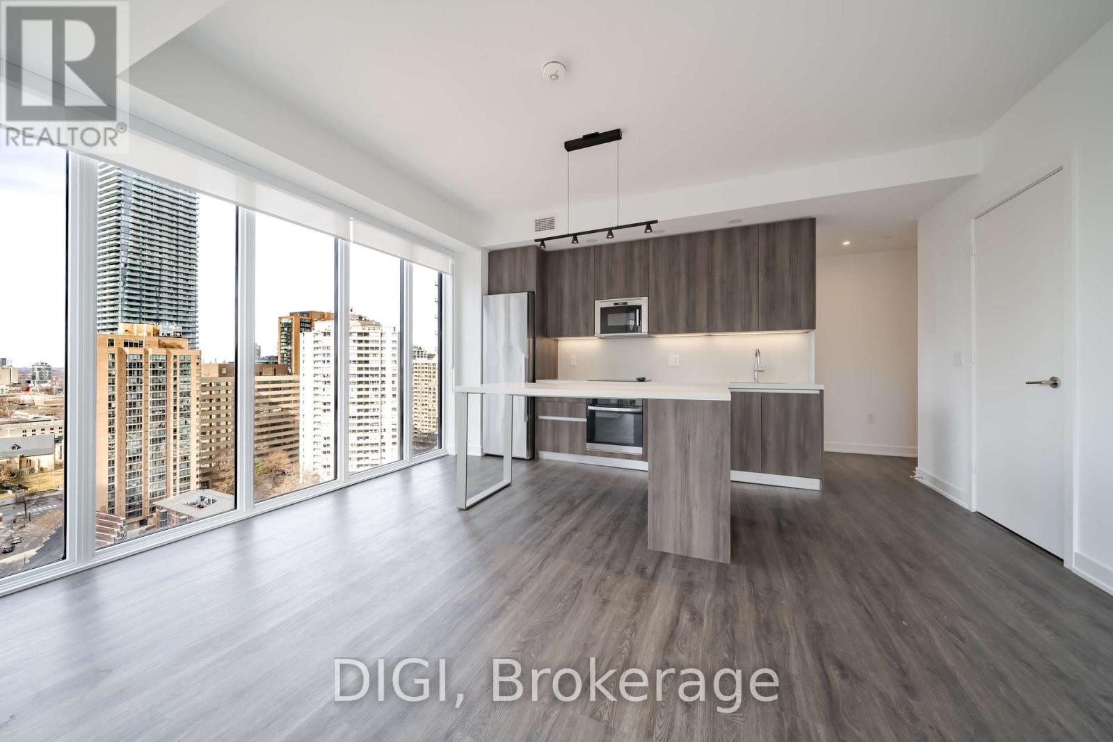 2004 - 8 GLOUCESTER STREET, Toronto, Ontario