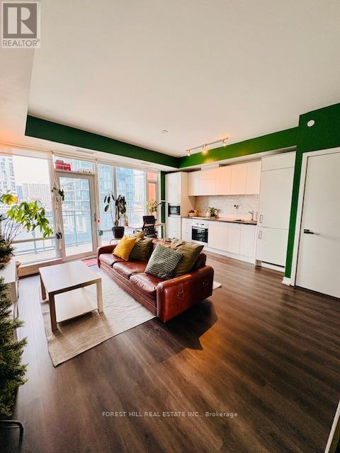 1005 - 21 WIDMER STREET, Toronto, Ontario