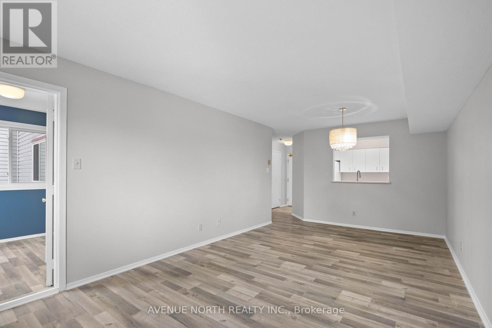 323 - 318 Lorry Greenberg Drive, Ottawa, Ontario  K1T 2R5 - Photo 12 - X12903784