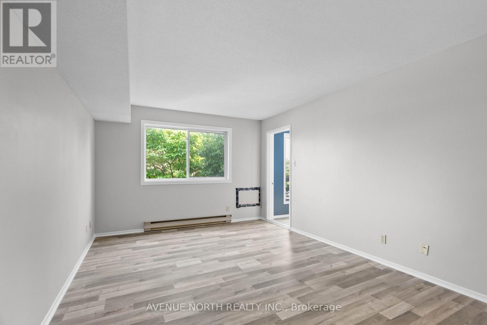 323 - 318 Lorry Greenberg Drive, Ottawa, Ontario  K1T 2R5 - Photo 13 - X12903784