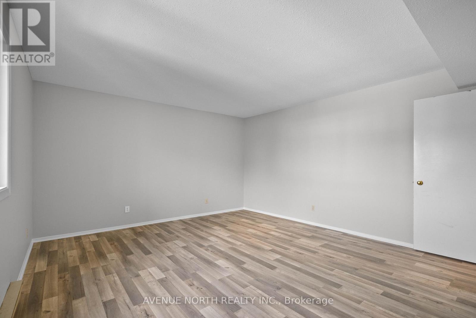 323 - 318 Lorry Greenberg Drive, Ottawa, Ontario  K1T 2R5 - Photo 22 - X12903784