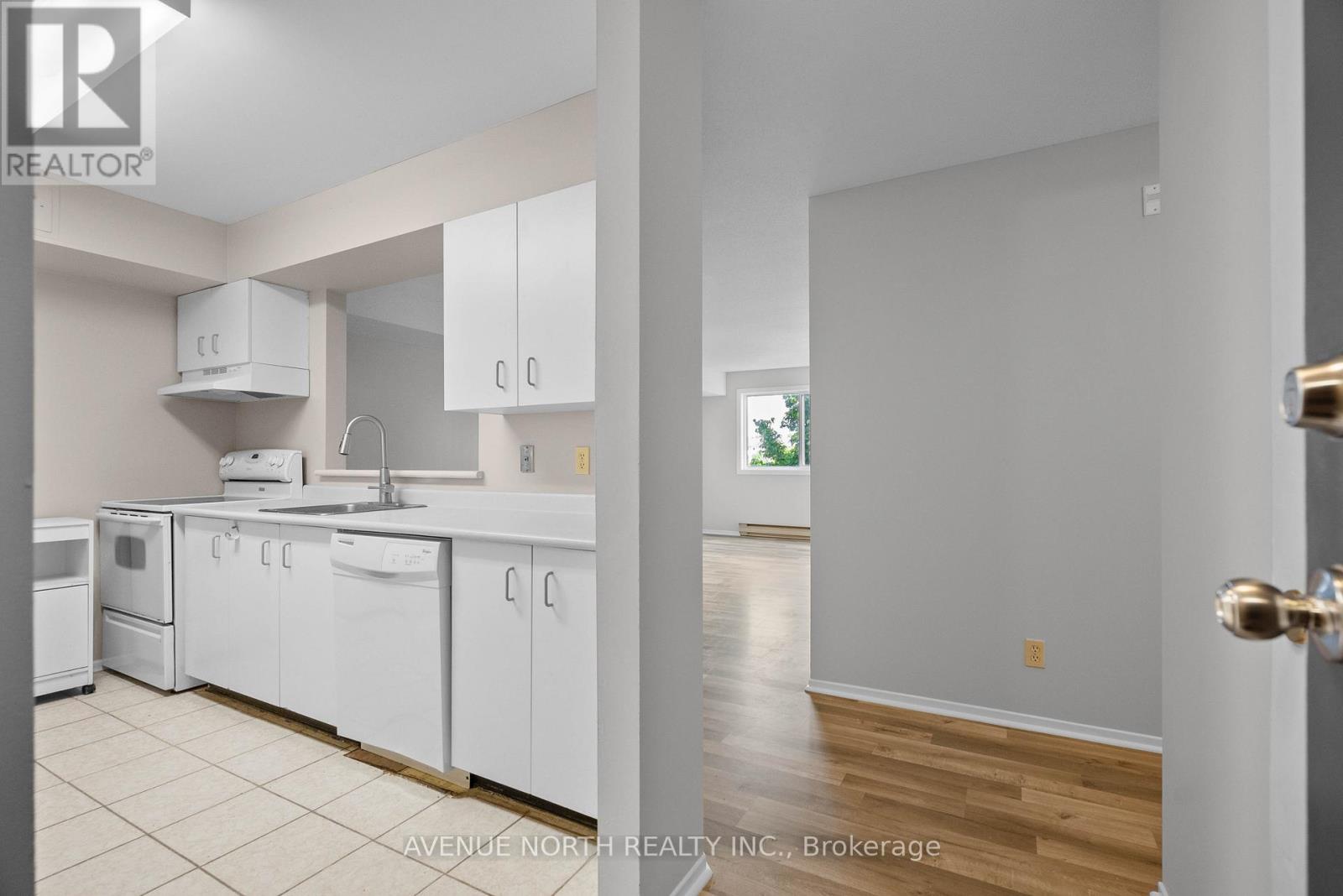 323 - 318 Lorry Greenberg Drive, Ottawa, Ontario  K1T 2R5 - Photo 24 - X12903784