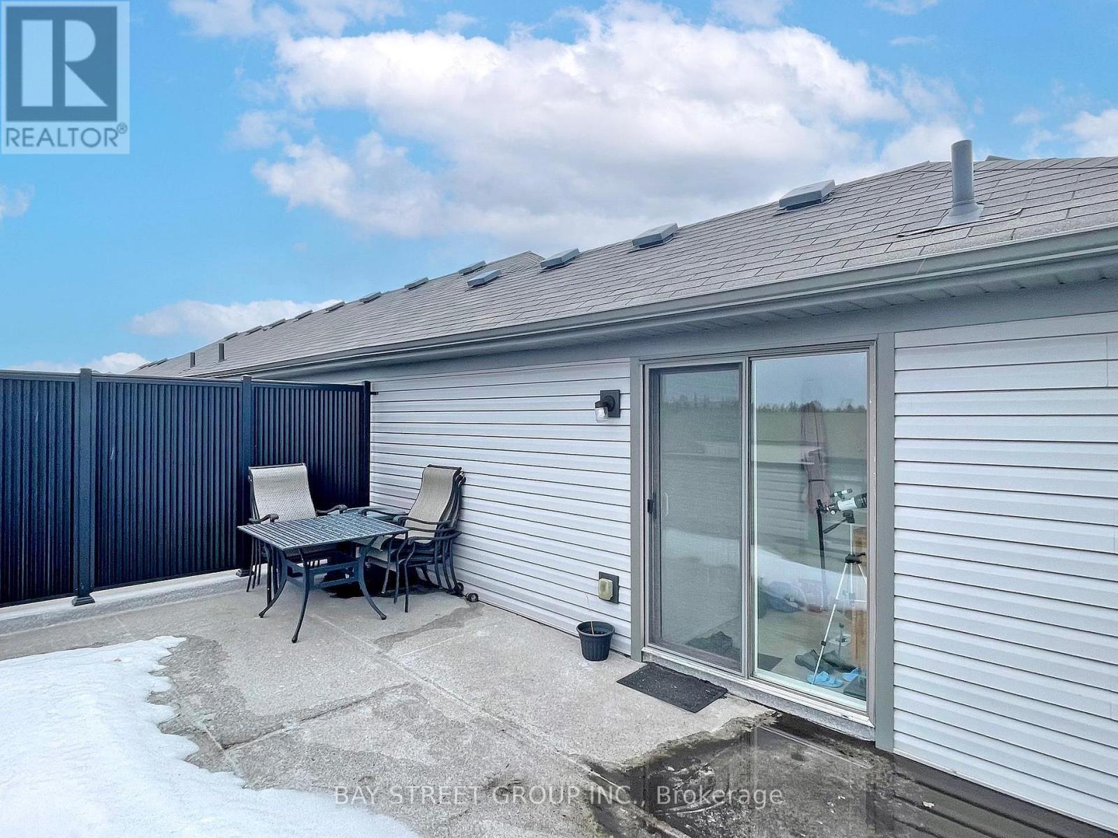 2 Longshore Way, Whitby, Ontario  L1N 0M1 - Photo 19 - E12903816