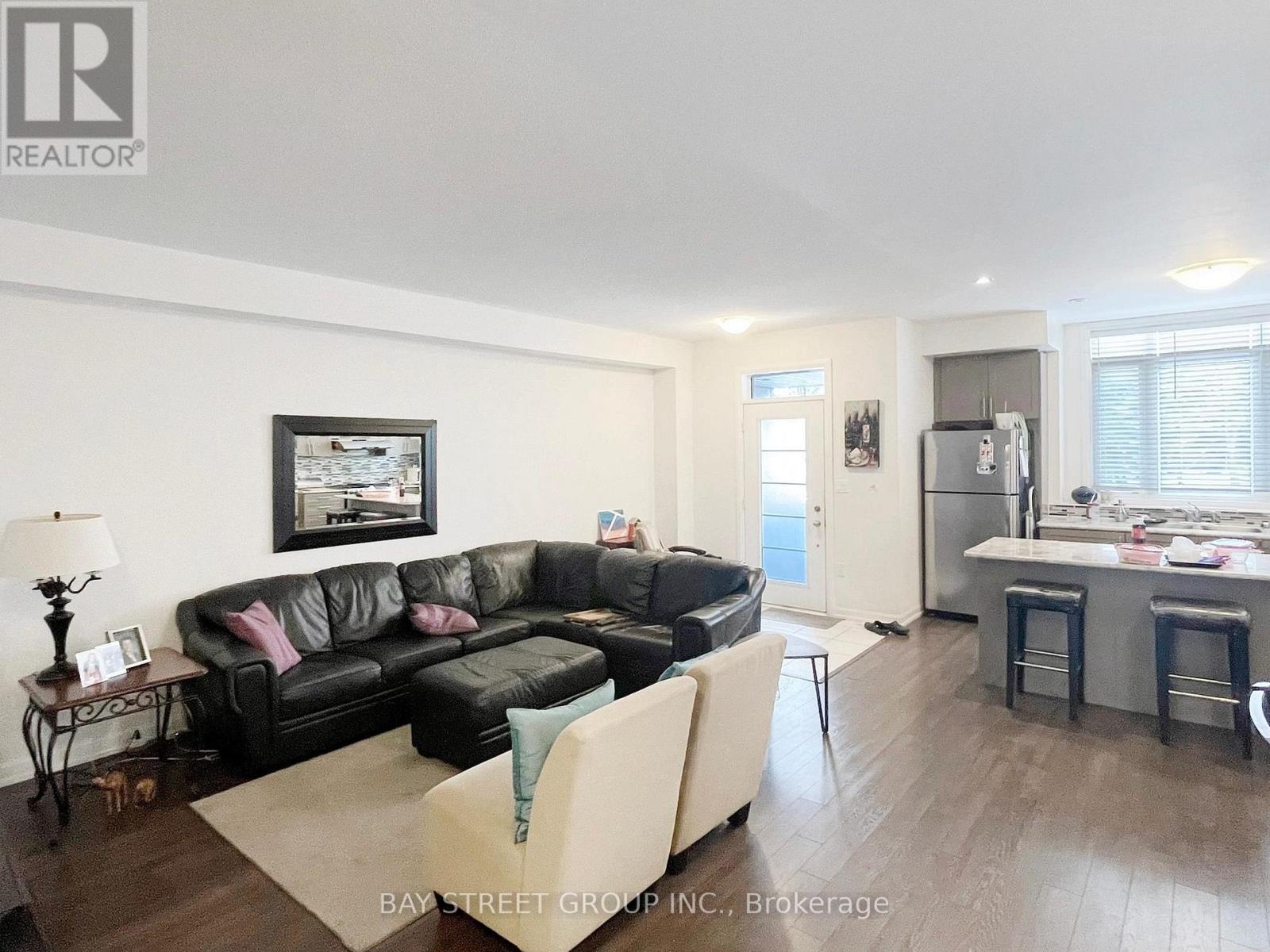 2 Longshore Way, Whitby, Ontario  L1N 0M1 - Photo 2 - E12903816