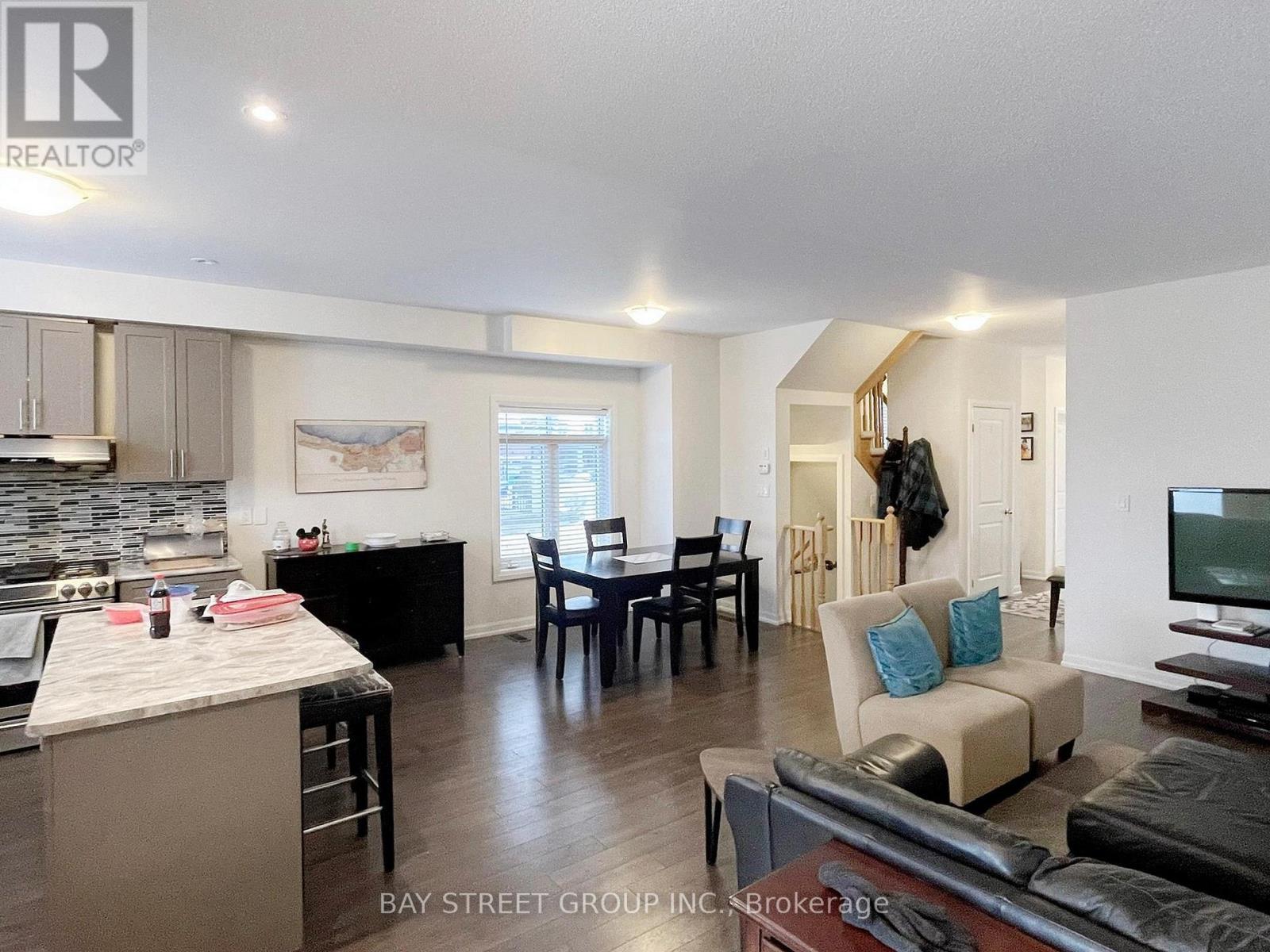 2 Longshore Way, Whitby, Ontario  L1N 0M1 - Photo 4 - E12903816