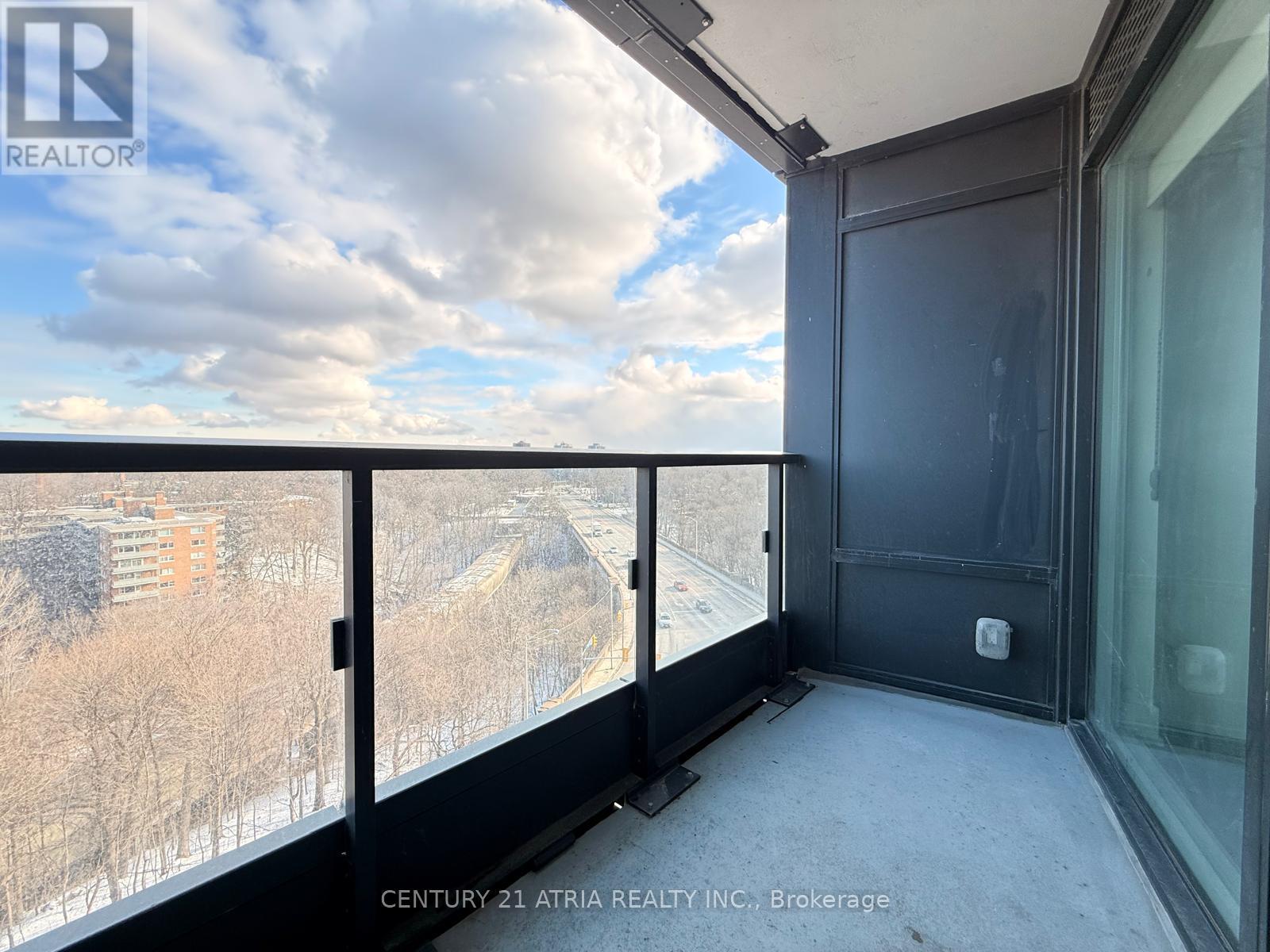 724 - 585 Bloor Street E, Toronto, Ontario  M4W 0B3 - Photo 17 - C12577780