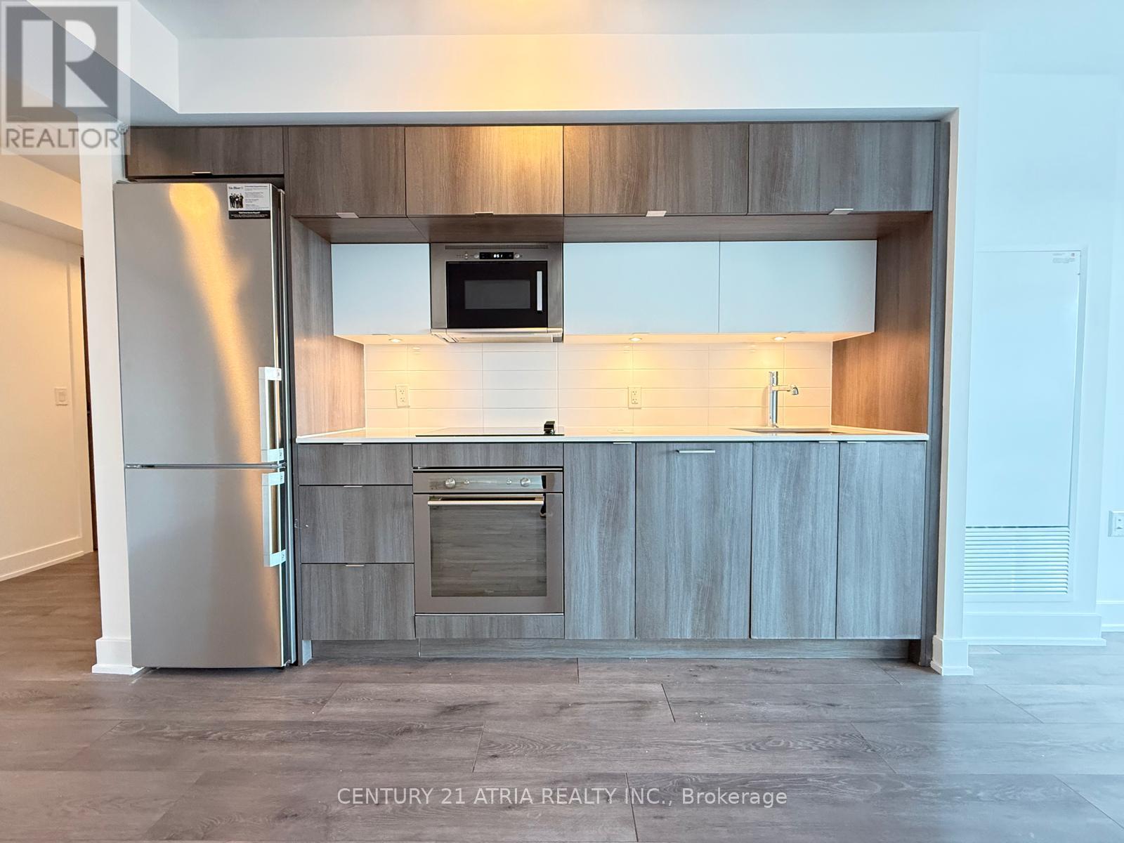 724 - 585 Bloor Street E, Toronto, Ontario  M4W 0B3 - Photo 2 - C12577780