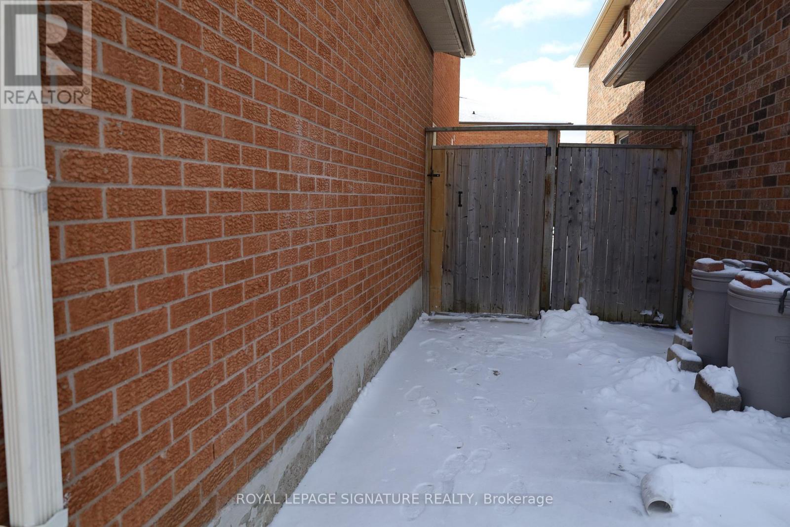 Basement - 154 Fifefield Drive, Vaughan (Maple), Ontario  L6A 1L1 - Photo 11 - N12903714