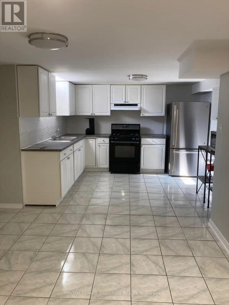 Basement - 154 Fifefield Drive, Vaughan (Maple), Ontario  L6A 1L1 - Photo 6 - N12903714