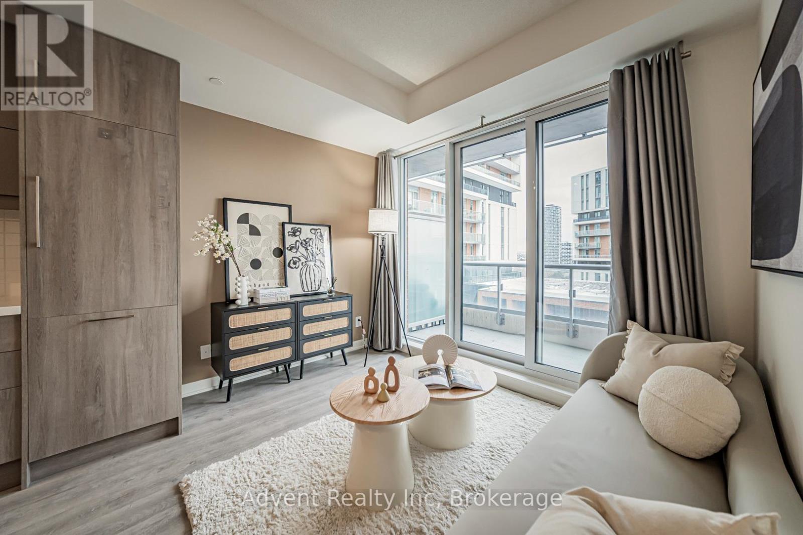 1208 - 8119 Birchmount Road, Markham (Unionville), Ontario  L6G 0H5 - Photo 2 - N12903756