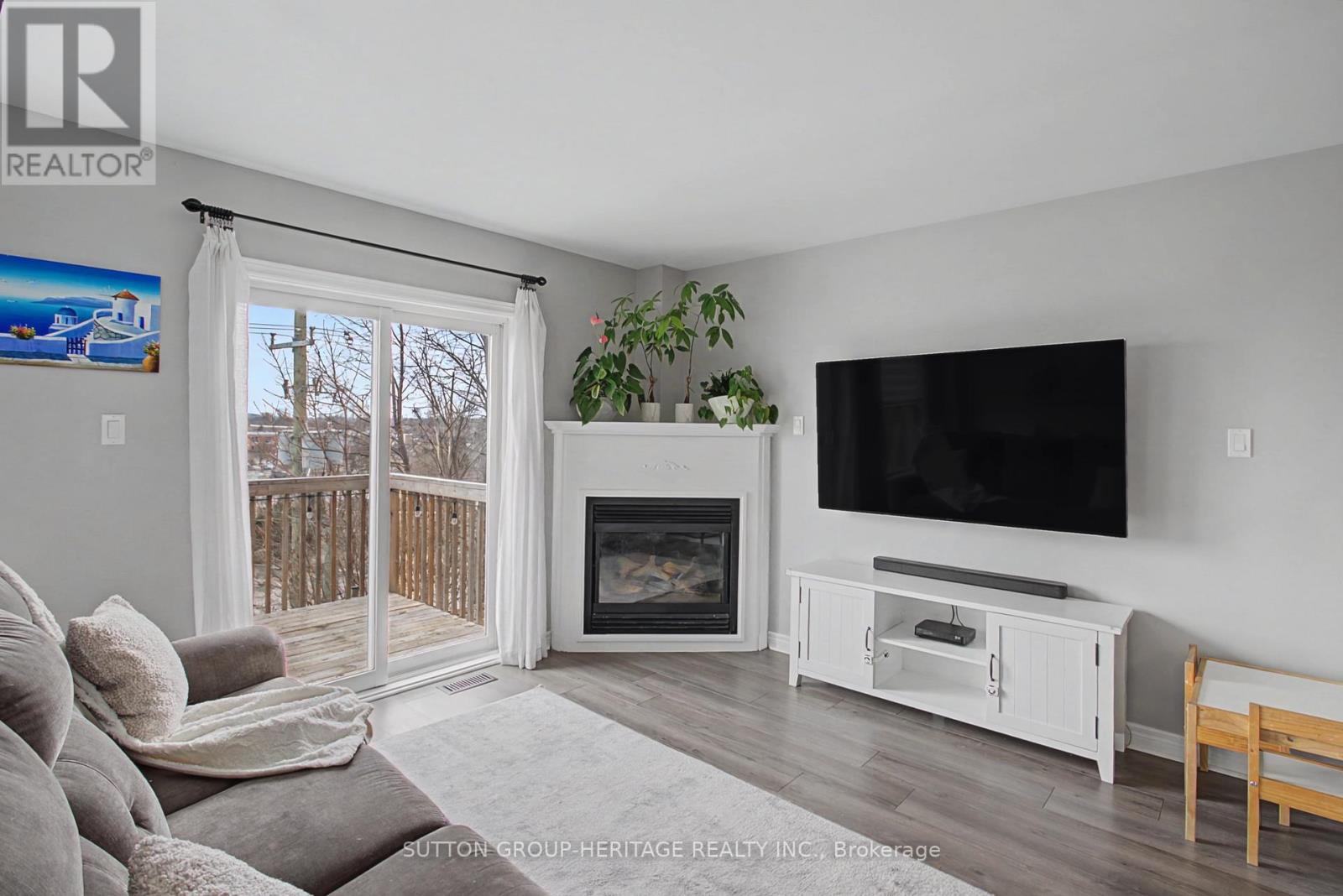 77 Lancaster Court, Georgina, Ontario  L4P 3Z9 - Photo 5 - N12903760