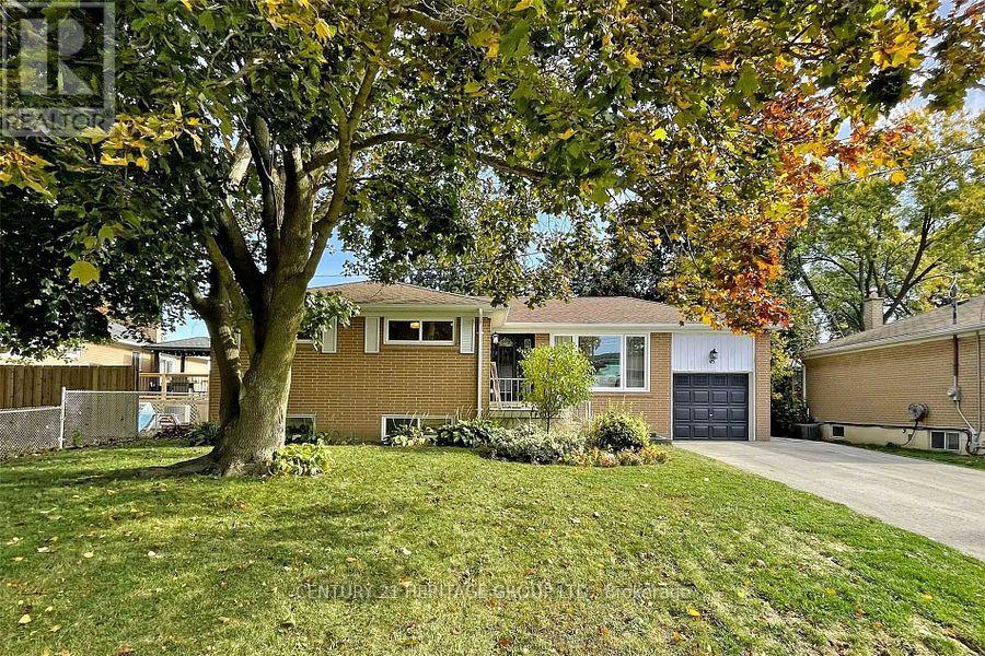 MAIN - 45 LEWIS DRIVE, Newmarket, Ontario