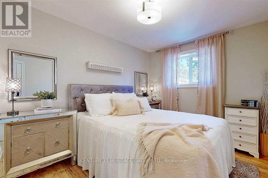 Main - 45 Lewis Drive, Newmarket (Central Newmarket), Ontario  L3Y 1R6 - Photo 10 - N12903772