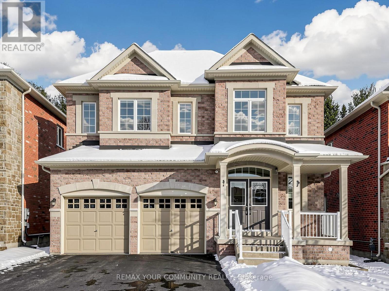 1189 STUFFLES CRESCENT, Newmarket, Ontario