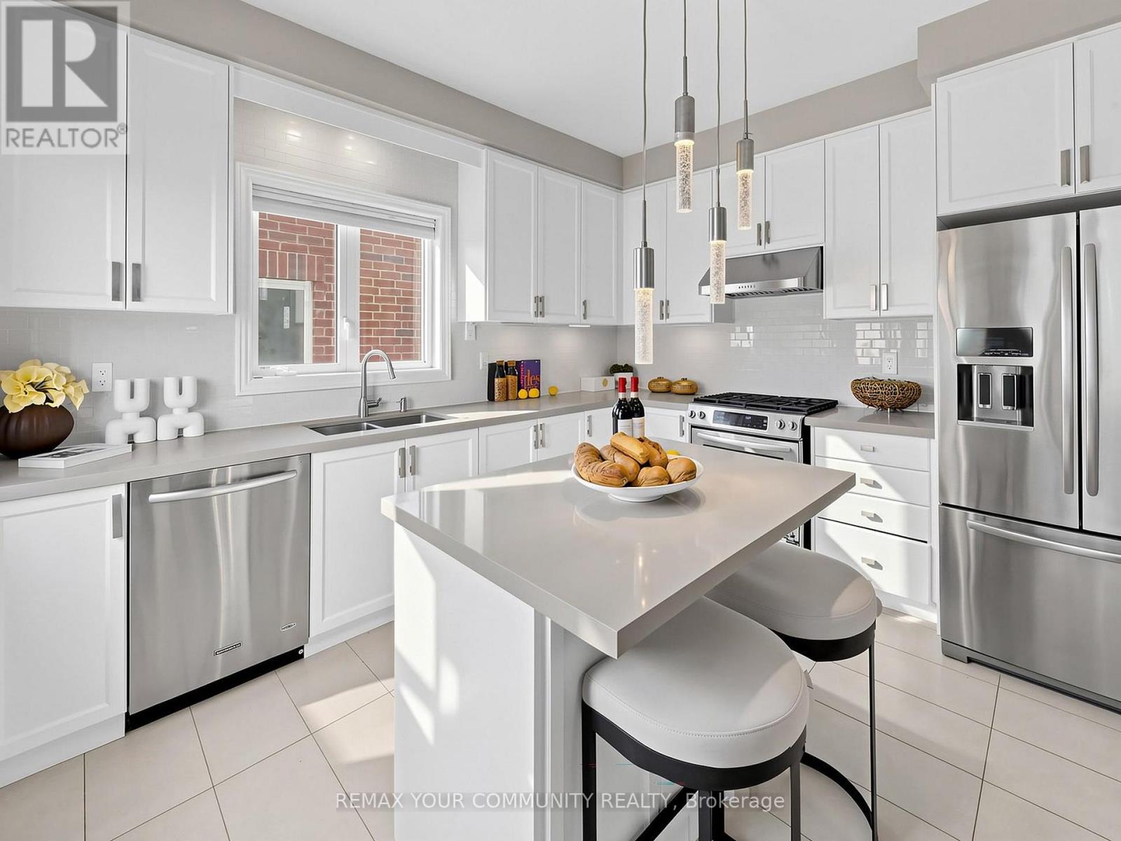 1189 Stuffles Crescent, Newmarket, Ontario  L3X 3H9 - Photo 14 - N12903802