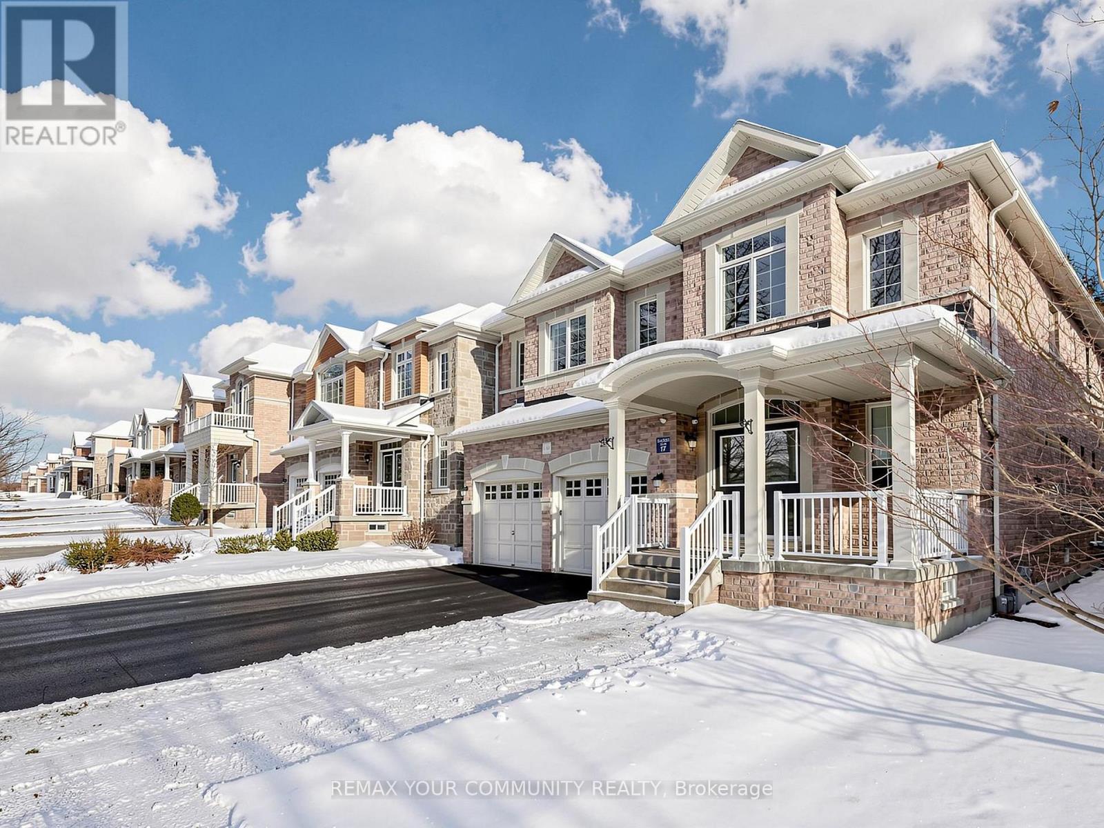 1189 Stuffles Crescent, Newmarket, Ontario  L3X 3H9 - Photo 2 - N12903802