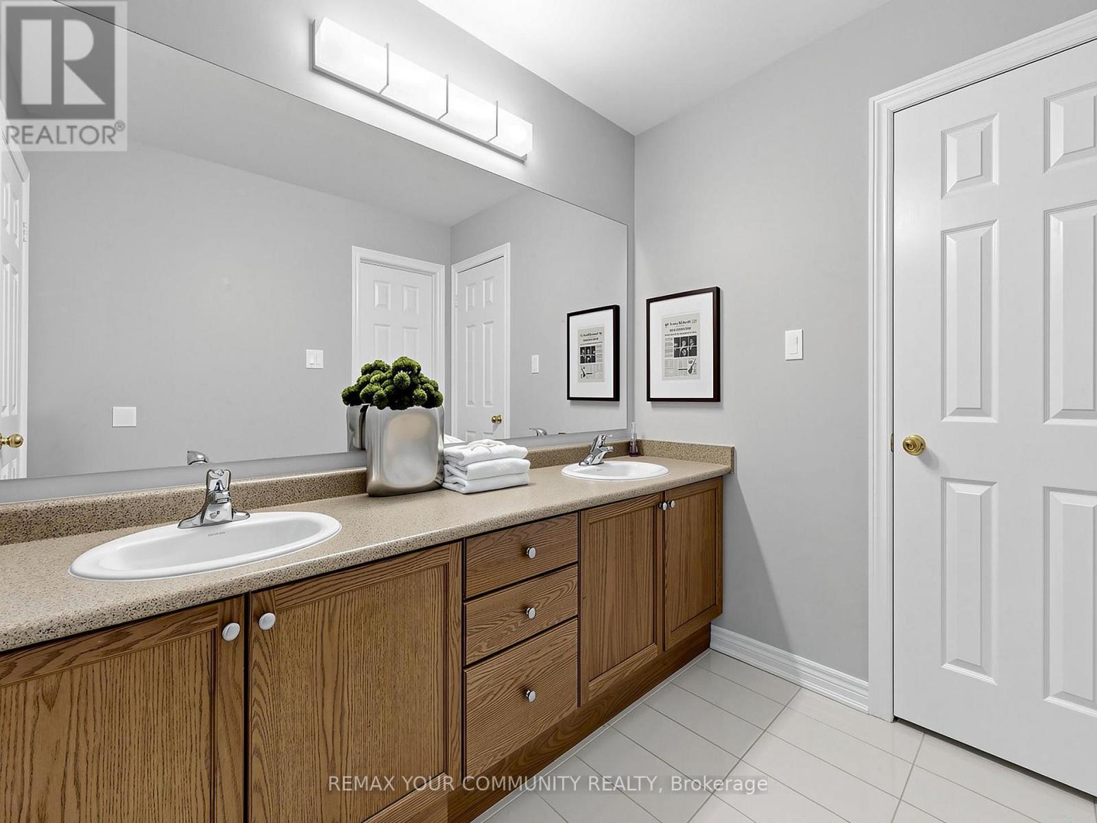 1189 Stuffles Crescent, Newmarket, Ontario  L3X 3H9 - Photo 28 - N12903802