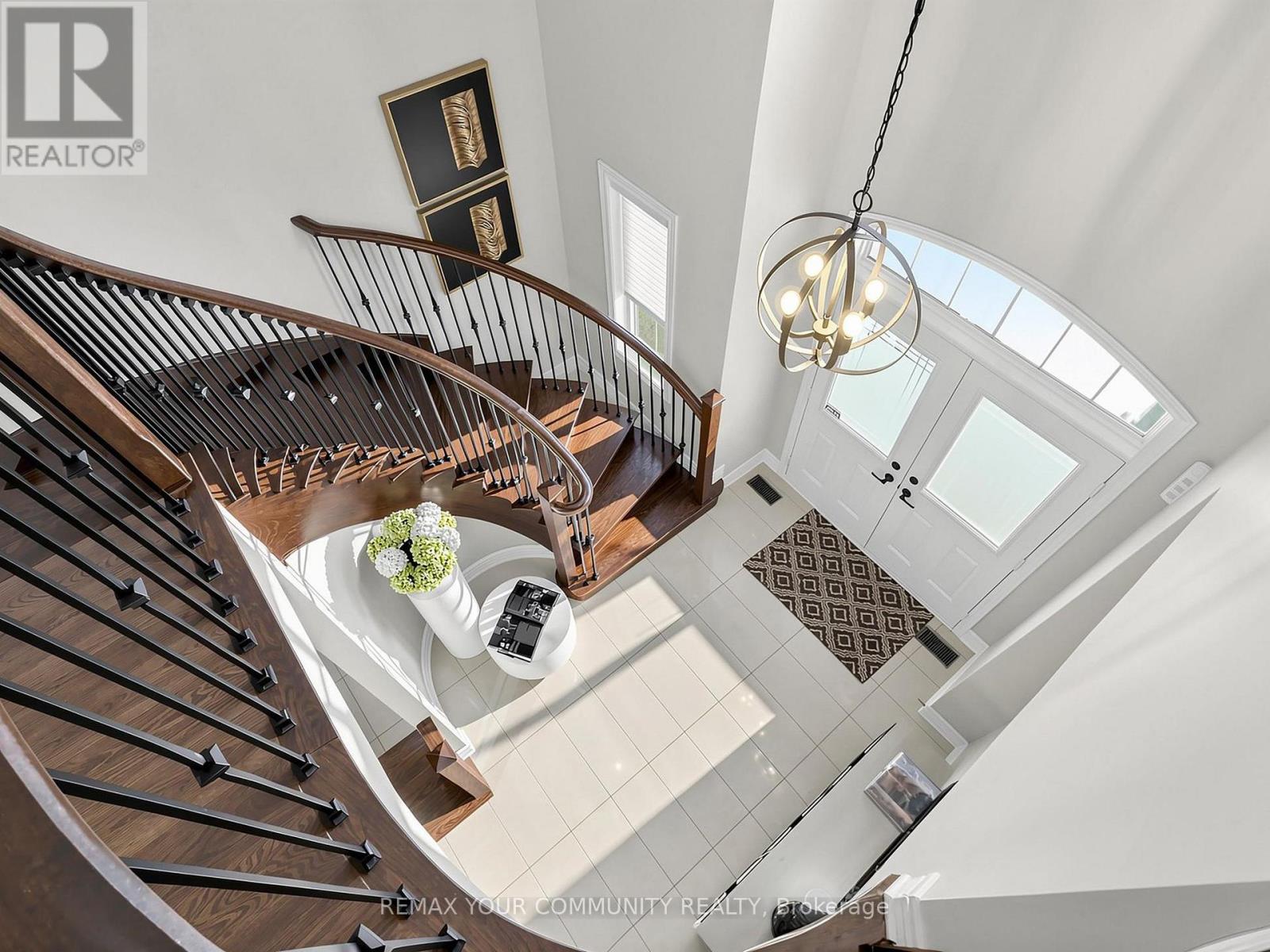 1189 Stuffles Crescent, Newmarket, Ontario  L3X 3H9 - Photo 5 - N12903802