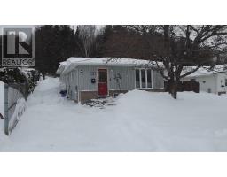 52 Hergott AVE, Elliot Lake, Ontario