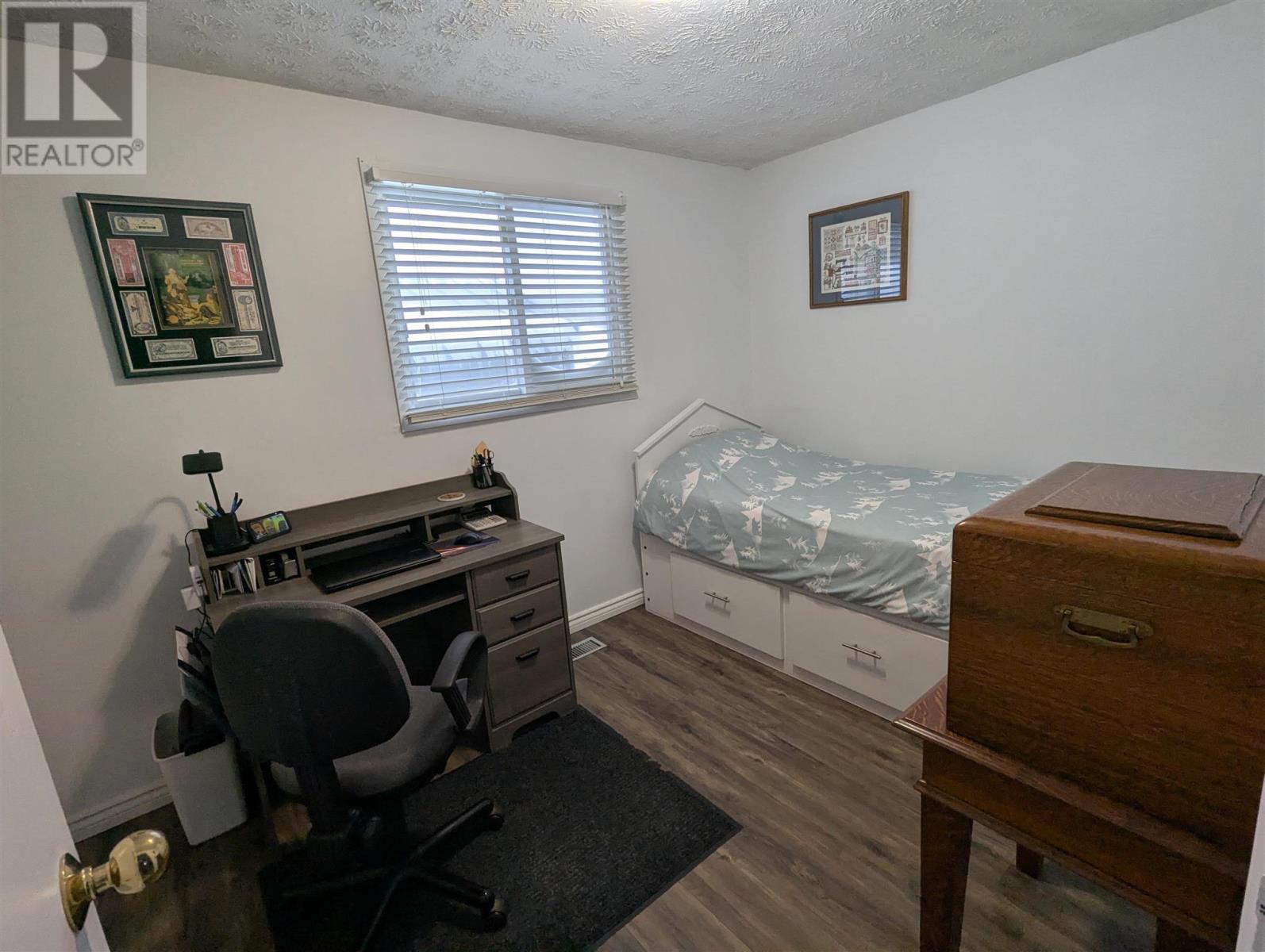 52 Hergott Ave, Elliot Lake, Ontario  P5A 3A8 - Photo 25 - SM260500