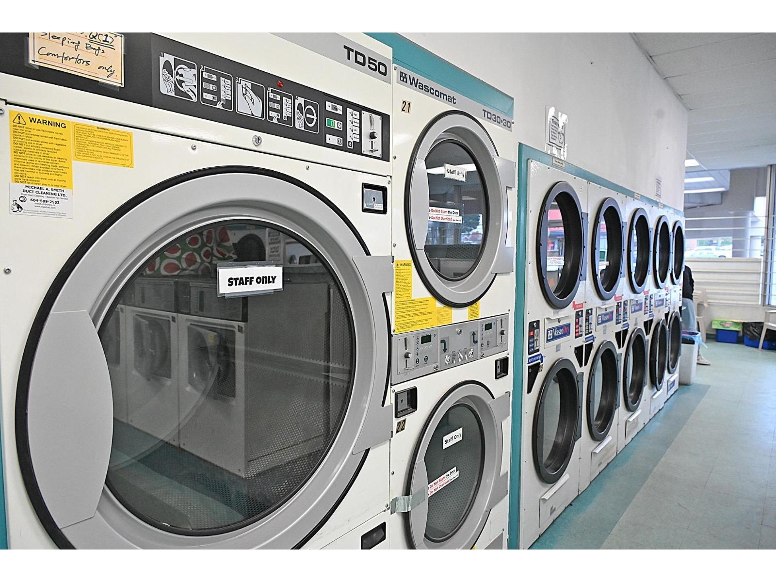 14855 108 Avenue, Surrey, British Columbia V3R 1W2 - Photo 4 - C8077178