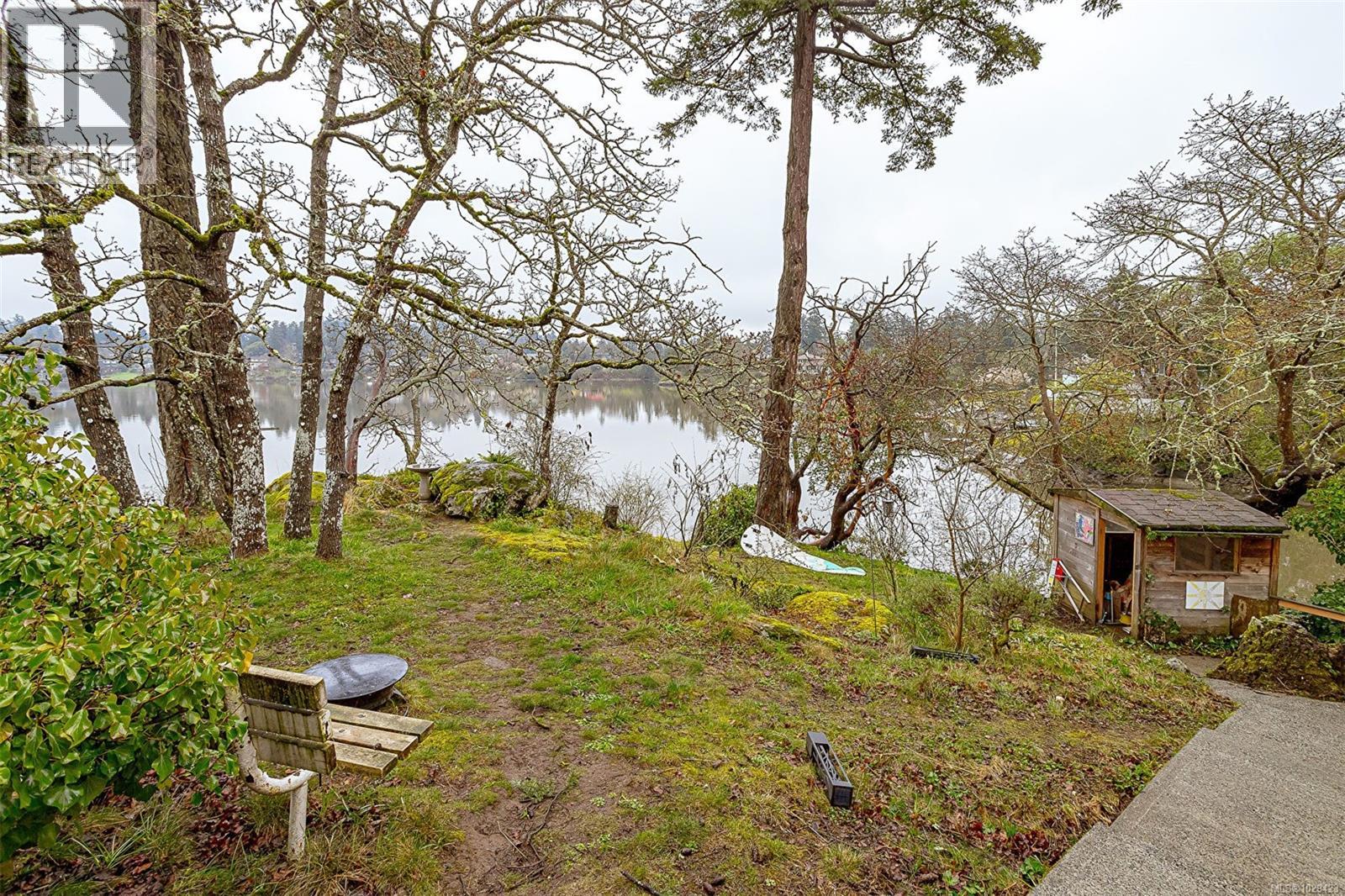 2898 Glenwood Ave, Saanich, British Columbia  V9A 2S2 - Photo 61 - 1029423