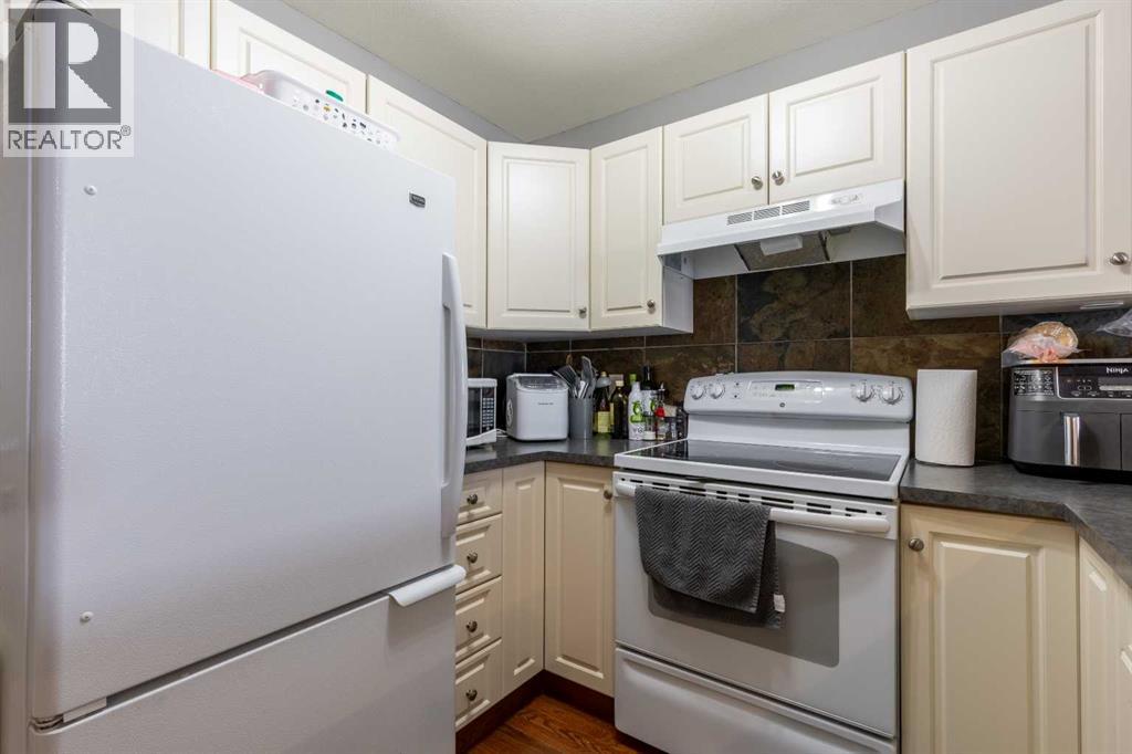 5, 635 6 Street S, Lethbridge, Alberta  T1J 2E4 - Photo 10 - A2292215