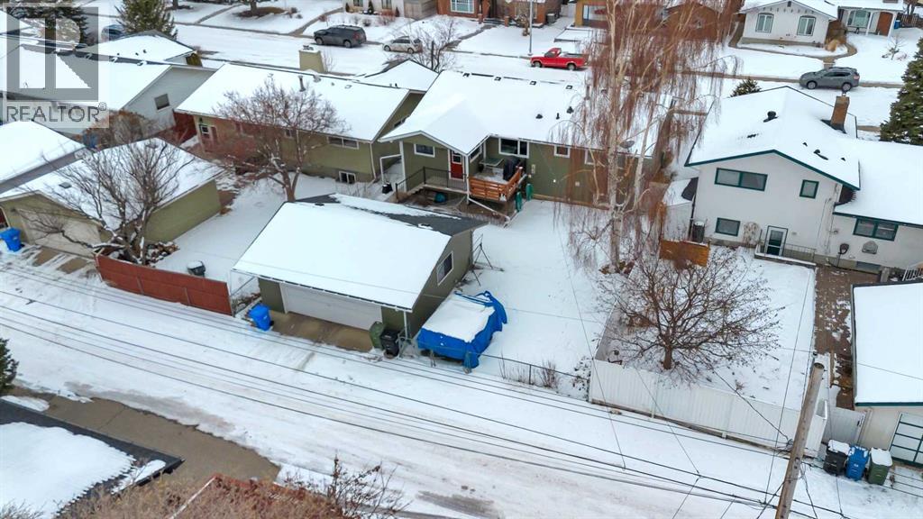 12132 Lake Waterton Crescent Se, Calgary, Alberta  T2J 2M7 - Photo 36 - A2293008