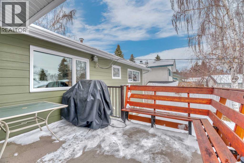 12132 Lake Waterton Crescent Se, Calgary, Alberta  T2J 2M7 - Photo 34 - A2293008