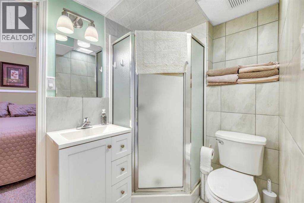 12132 Lake Waterton Crescent Se, Calgary, Alberta  T2J 2M7 - Photo 29 - A2293008