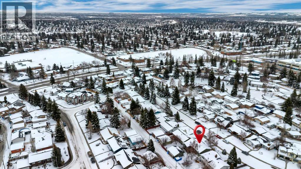 12132 Lake Waterton Crescent Se, Calgary, Alberta  T2J 2M7 - Photo 41 - A2293008