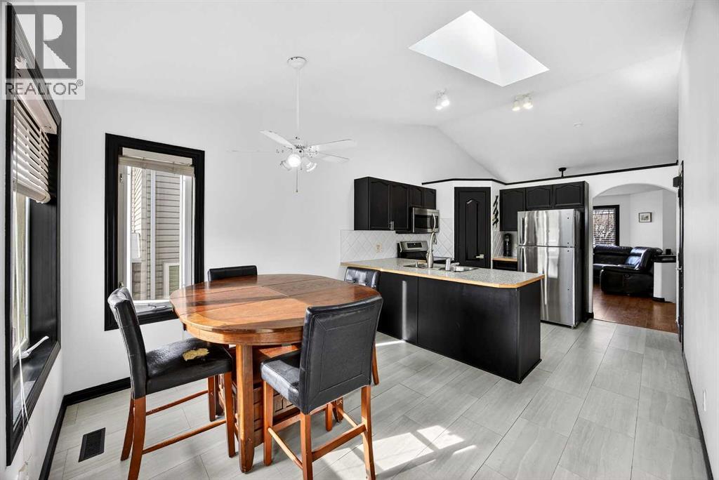 1503 Thorburn Drive SE, Airdrie, Alberta  T4A 2C6 - Photo 7 - A2293270