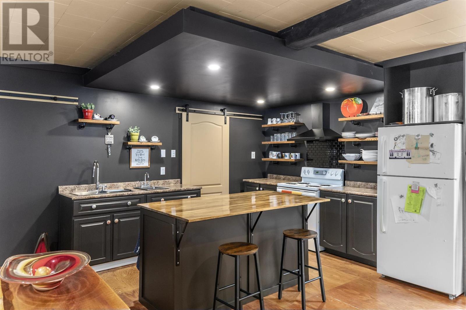 1195 Richard St, Richards Landing, Ontario  P0R 1J0 - Photo 21 - SM260502