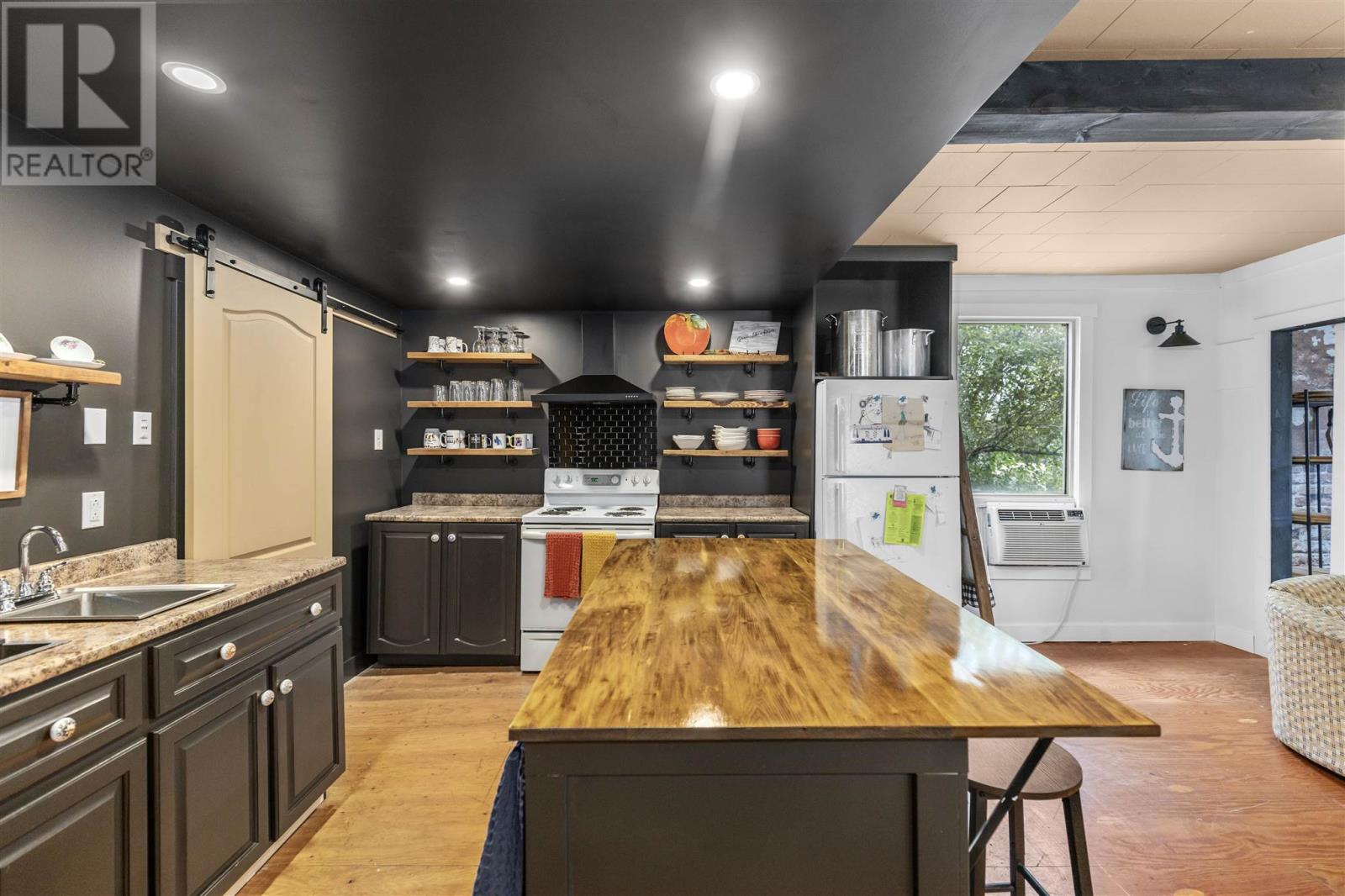 1195 Richard St, Richards Landing, Ontario  P0R 1J0 - Photo 23 - SM260502