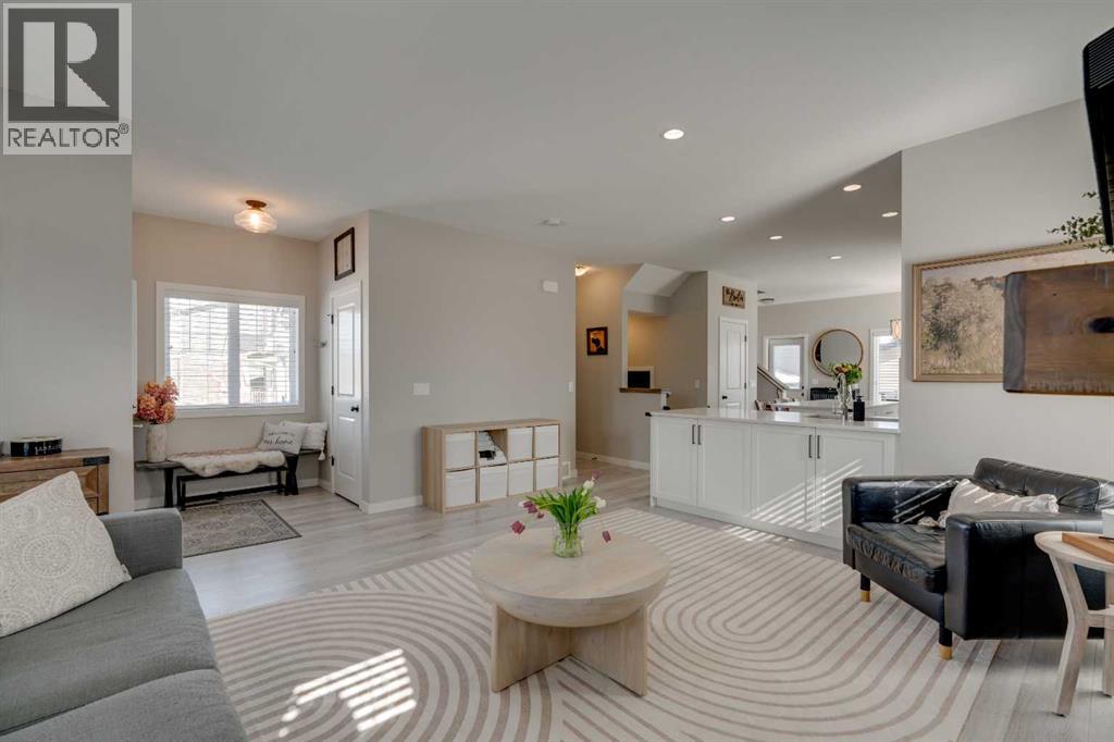 43 Ravenstern Point SE, Airdrie, Alberta  T4A 0W5 - Photo 8 - A2293900