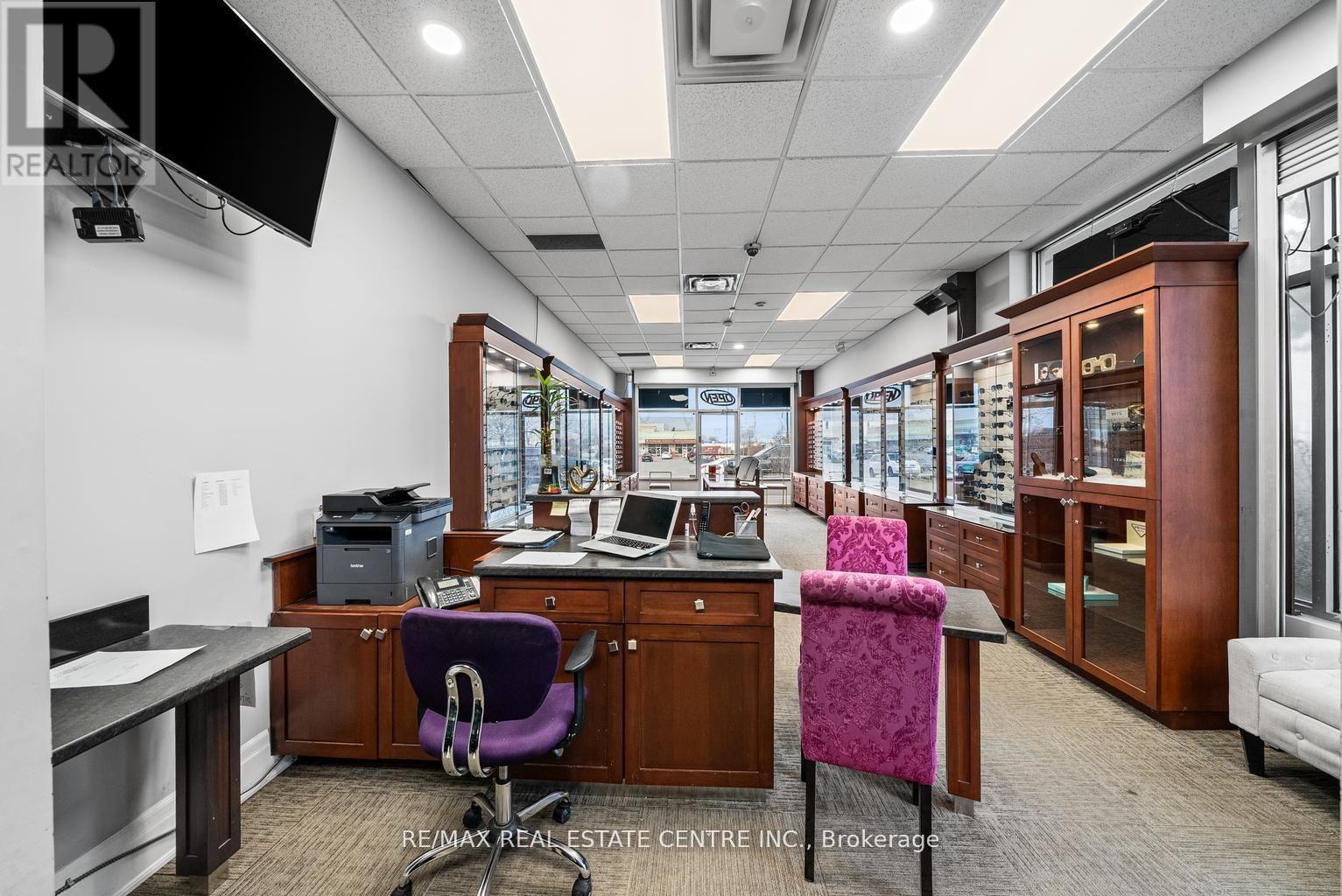 6 - 341 Parkhurst Square, Brampton, Ontario  L6T 0C2 - Photo 9 - W12903726