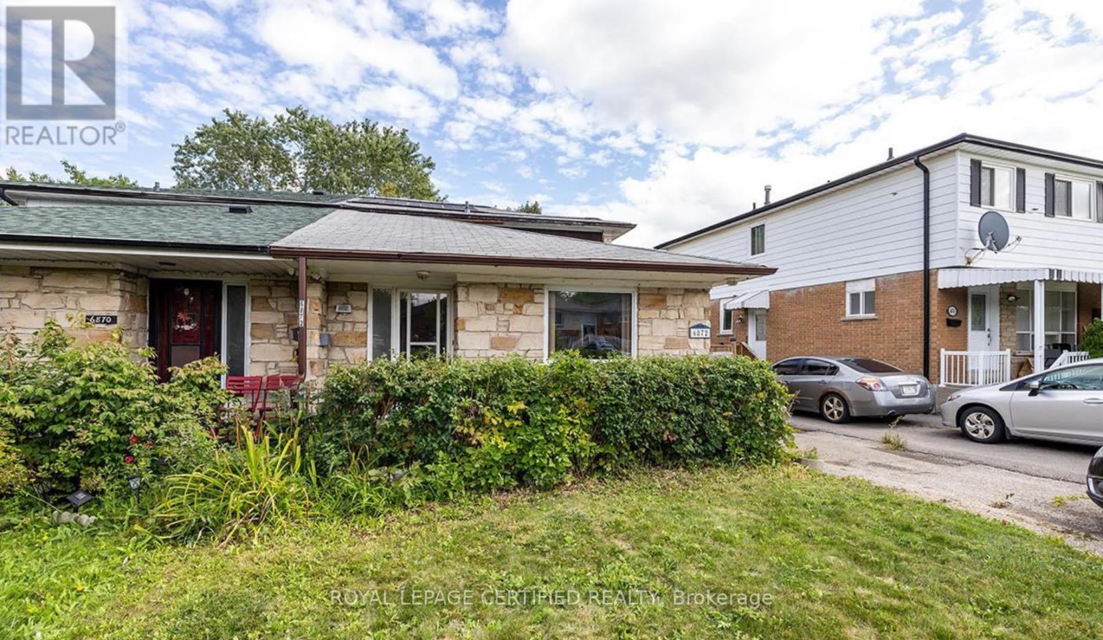 6872 Darcel Avenue, Mississauga, Ontario  L4T 2W5 - Photo 4 - W12903764