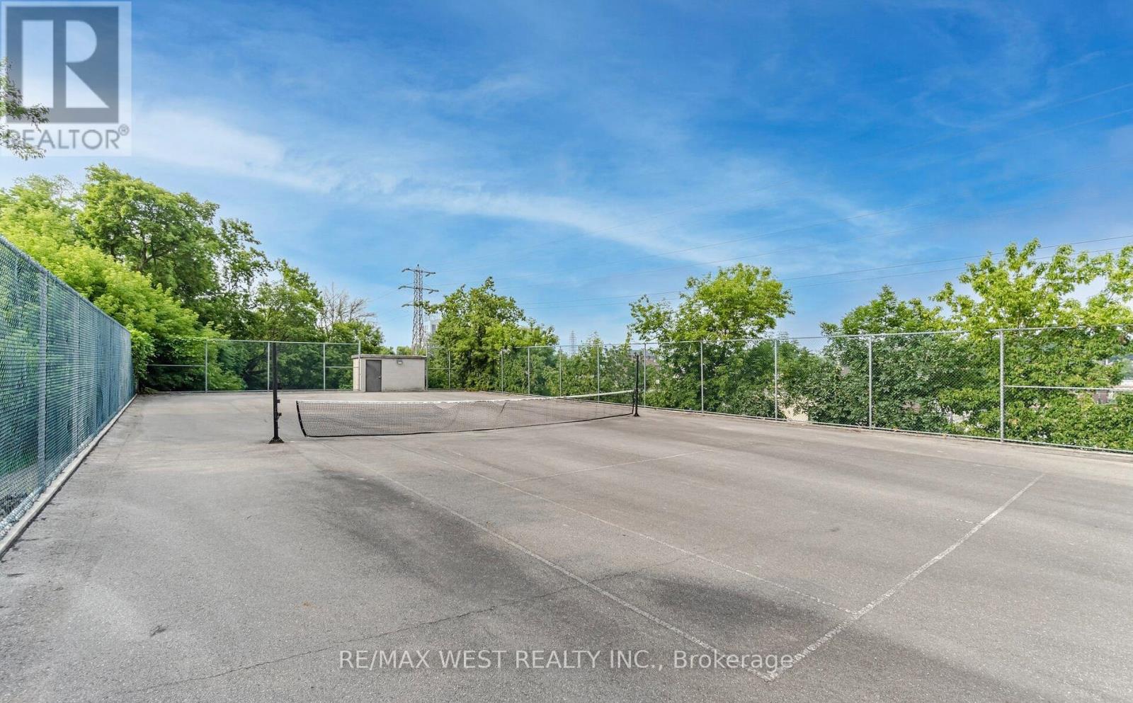 1005 - 541 Blackthorn Avenue, Toronto, Ontario  M6M 5A6 - Photo 15 - W12903804