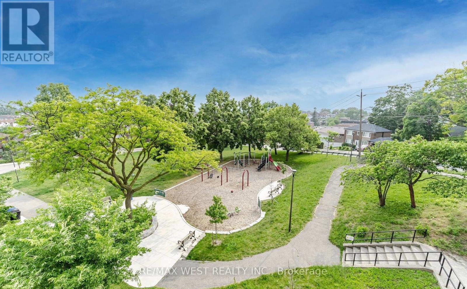 1005 - 541 Blackthorn Avenue, Toronto, Ontario  M6M 5A6 - Photo 16 - W12903804