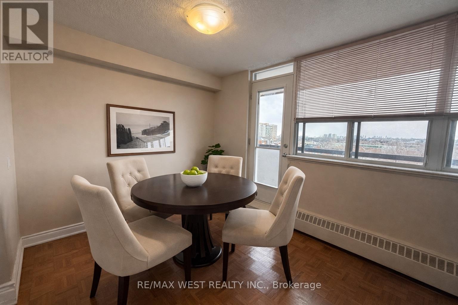 1005 - 541 Blackthorn Avenue, Toronto, Ontario  M6M 5A6 - Photo 5 - W12903804