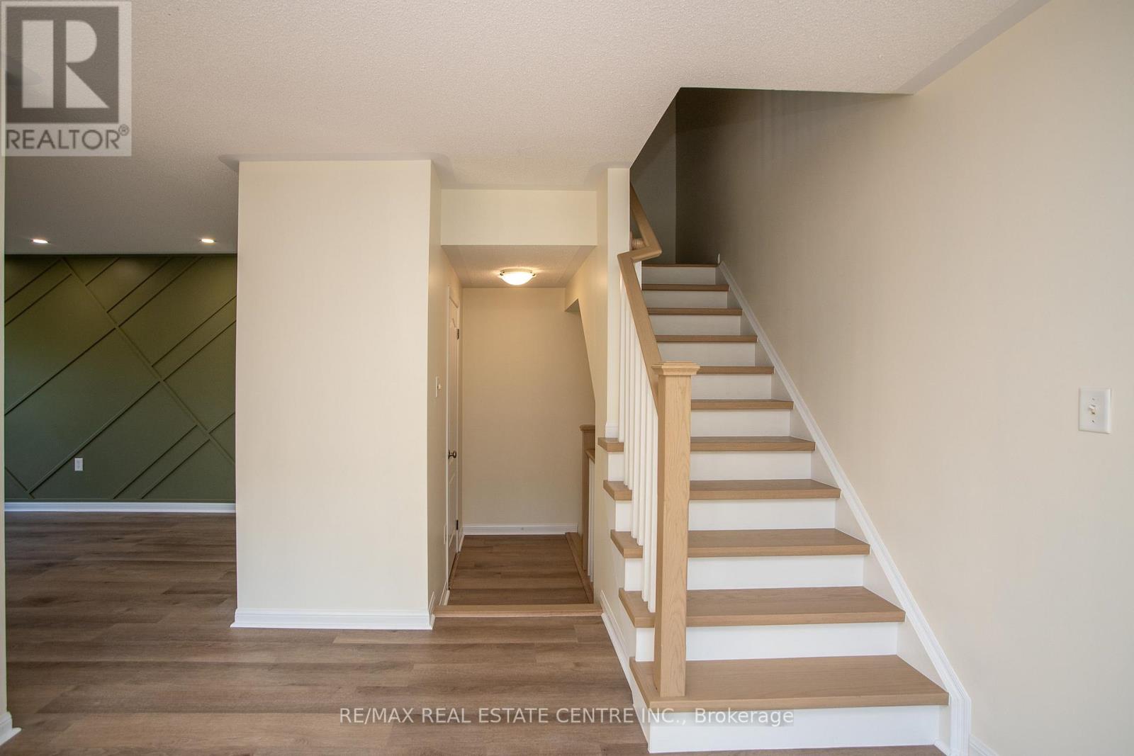 56 - 3060 Rotary Way, Burlington (Alton), Ontario  L7M 0G8 - Photo 12 - W12903808