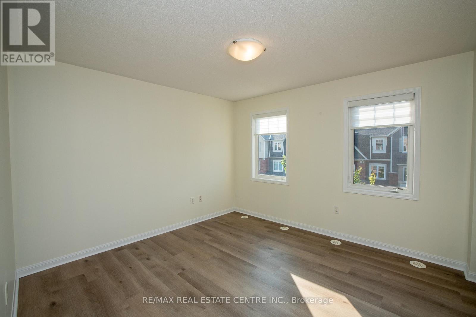 56 - 3060 Rotary Way, Burlington (Alton), Ontario  L7M 0G8 - Photo 15 - W12903808