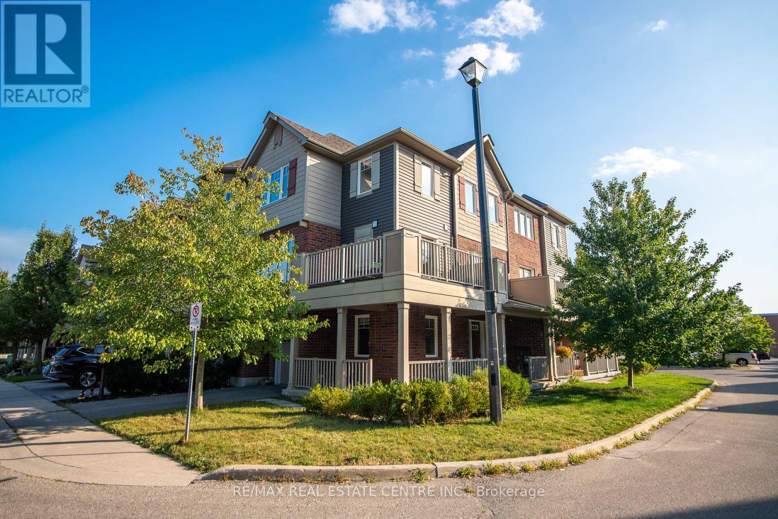 56 - 3060 Rotary Way, Burlington (Alton), Ontario  L7M 0G8 - Photo 2 - W12903808