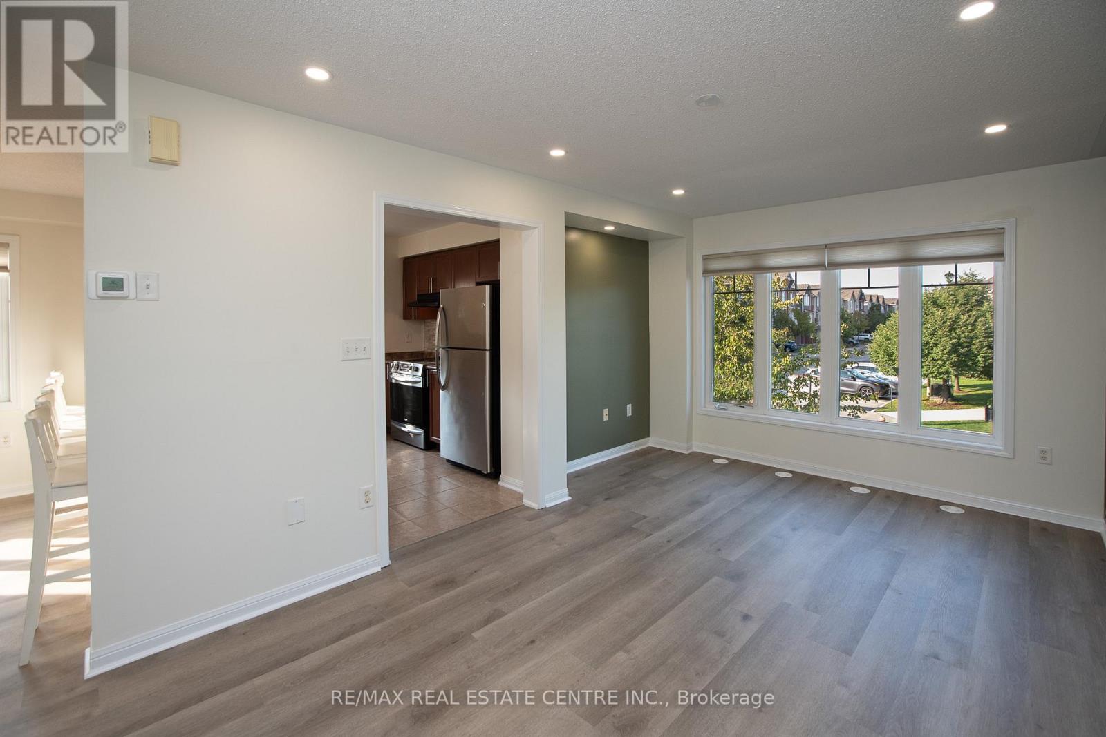 56 - 3060 Rotary Way, Burlington (Alton), Ontario  L7M 0G8 - Photo 8 - W12903808